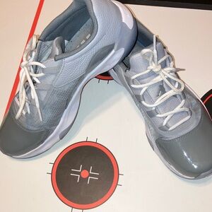 NIKE AIR JORDAN CMFT LOW COOL GRAY MENS SIZE  10 WIDE VWI